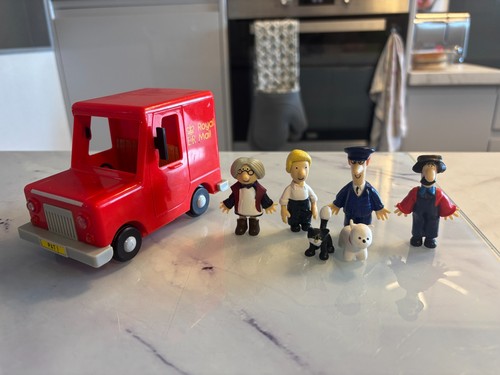 Postman pat - royal, mail