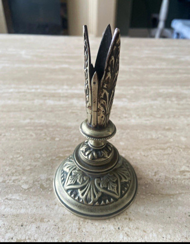 Antique silver tone art - silver,