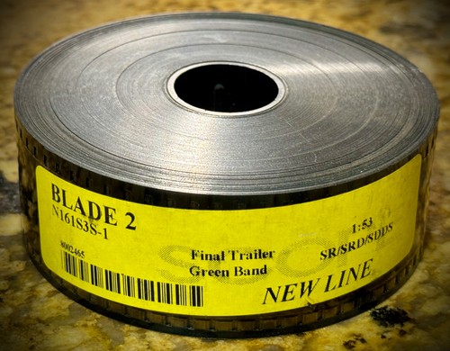 Blade 35mm - (2002),