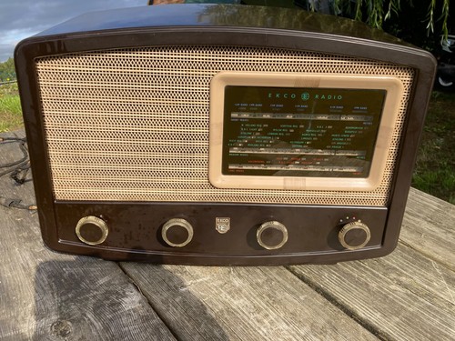 Ekco model u143 valve radio - model,