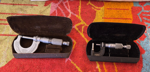 Pair moore wright - &,