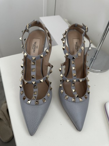 Valentino rockstud court shoes - valentino,