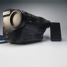 Sony Handycam CCD-TR550E