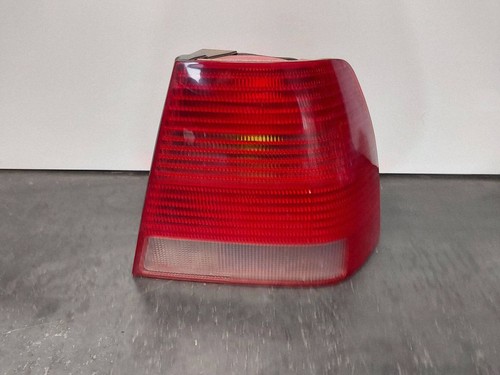 Volkswagen bora 2000 rear tail - volkswagen,