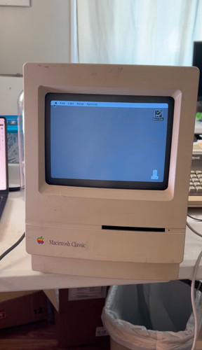 Apple macintosh classic model - macintosh,
