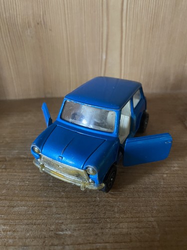 Corgi toys british leyland - toys,