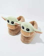 Baby Yoda The Mandorlian Force Unisex Adults Kids Novelty Plush Warm Slippers