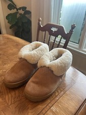 RJS FUZZIES SHEEPSKIN SLIPPERS