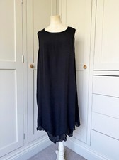 THE BAMBOO WARDROBE POINT & FRILL  DRESS SHORT  BLACK S/M