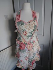 1940's Retro Style Sweetheart