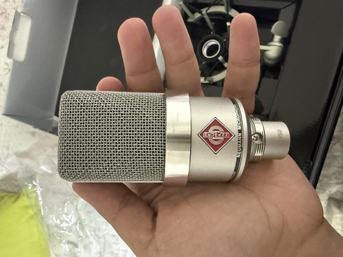 Neumann tlm 102 condenser - neumann,