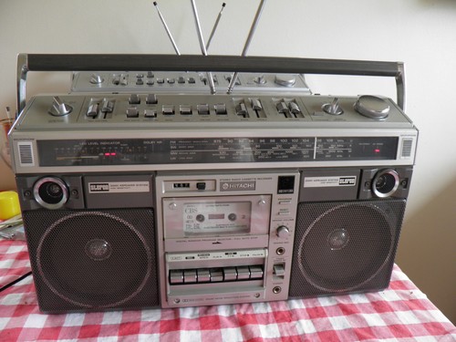 Hitachi trk 8190e boombox good - hitachi,