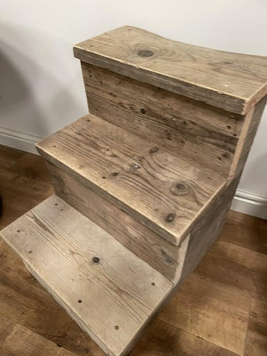 Horse wooden mounting block - horse,