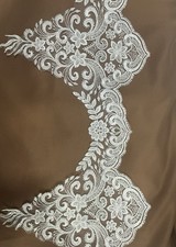 Ivory Lace Appliqué With Beading - 12M On A Roll