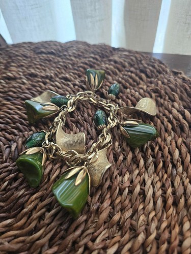 Vintage 1950s green bakelite - vintage,