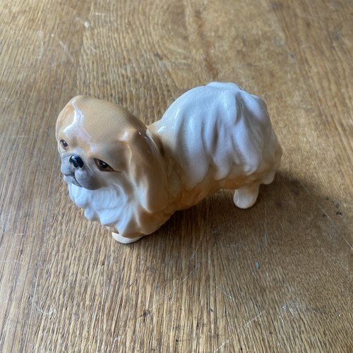 Sylvac rare standing pekinese - standing,