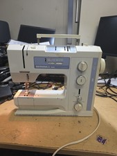 Bernina 1020 Sewing Machine-