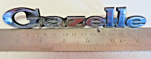 Singer gazelle metal badge - singer, in