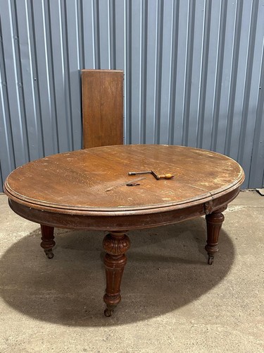 Victorian oak extending - a,