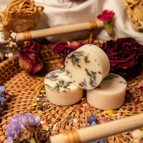 Handmade highly scented wax