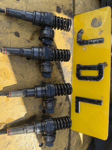 Fuel injector caddy - vw,