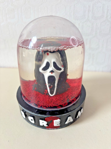Vintage fun world scream - vintage,