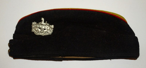 British military cap badges - cap,
