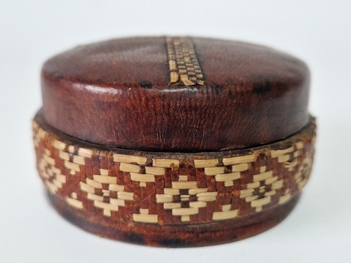 Antique vintage straw work - /,