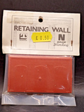 Thornton Manufacturers N Gauge Retaining Wall (K127)