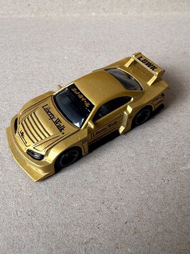 Hot wheels super silhouette - hot, lb