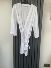 New Ex chain store white waffle summer dressing gown size XS 6 spa