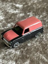 Matchbox Lesney No. 59 Ford Thames Singer Van 1958 - Silver Plastic Wheels
