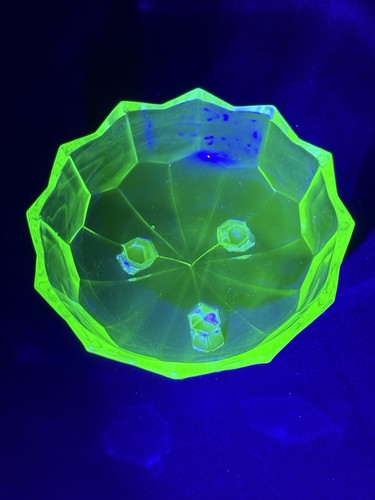 Art deco uranium - deco, glass