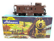 Athearn 1253 American Pennsylvania Kit Built  Caboose Van / Car  HO Scale (2310)