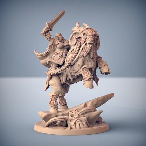 Dwarf warrior queen ram - queen, on