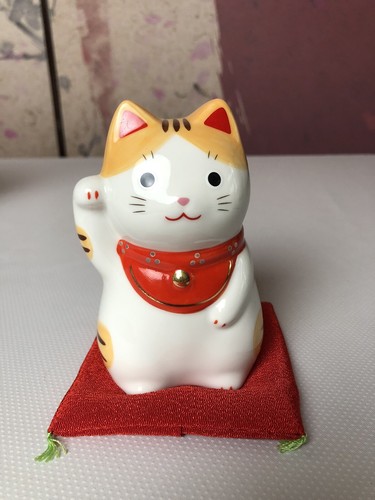 Small cat lucky maneki - cat,
