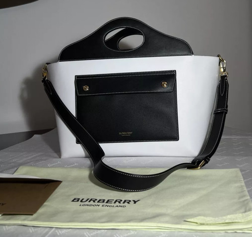Burberry soft pocket tote - soft,
