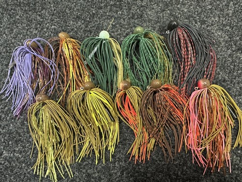Weedless football head bass - head,