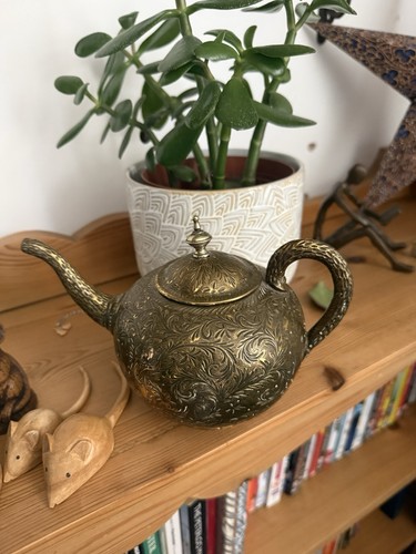 Vintage brass teapot quirky - brass, teapot.
