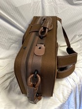 Trumpet case with straps for