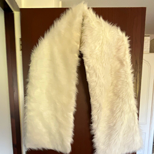 Women white solid faux fur - women’s,