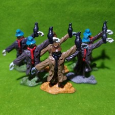 Britains farm scarecrows - britains,