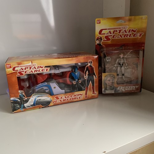 New sealed captain scarlet - captain,