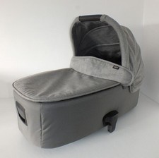 Mamas & Papas Flip XT3 / XT2  XT & Ocarro carrycot - Grey Melange