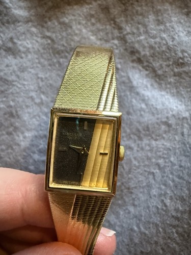 Ladies vintage pulsar quartz - vintage,