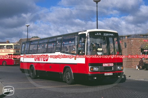 Bus photo united 1302 - bus,