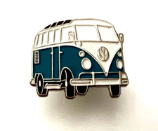 VW Type 2 Split Window Bus Metal Pin Badge 26 x22 mm blue White