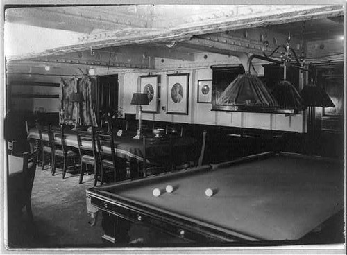 Dining billiard room - room, on
