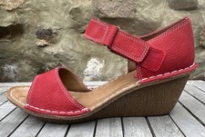 CLARKS ARTISAN Red Wedge Heel