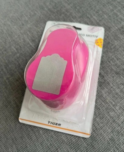Tiger pink tag label - tiger,
